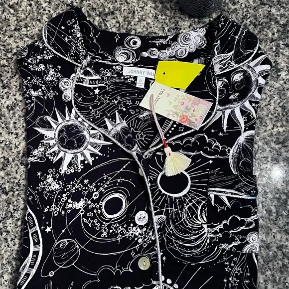 JOHNNY WAS MINA XL THE SHORT PJ CELESTIAL SLEEP SHIRT SUN MOON STARS NWT RARE!
